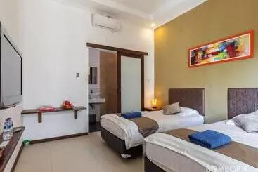 Hotel Bombora Surf Camp