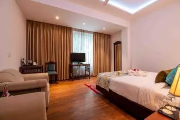 Hotel The Fern Surya Resort Kasauli Hills, Dharampur