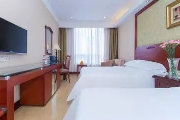 Vienna International Hotel Xiangyang Railway Station