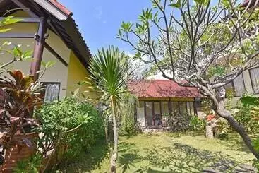 Hotel Oyo 91191 Lovina Dolphin Lodge