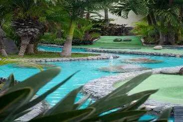 Artisan Family Hotels And Resort Collection Playa Esmeralda