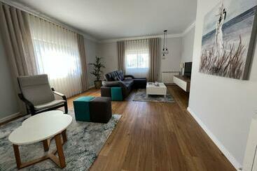 펜션 Casa Das Flores I