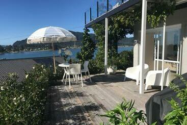 פנסיון Serendipity Adorable Tairua Studio