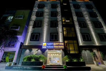 Hotel Myspace Triton Suites