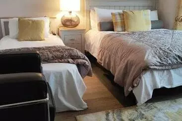 هتل The Oystercatcher