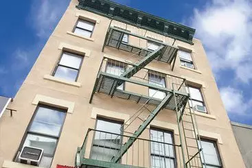 ホテル Upper Yorkville Suites