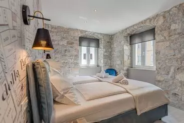 Hotelli Split Palace Luxury Retreat
