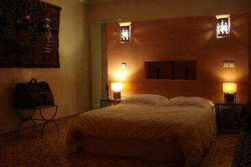 צימר Chateau D Orient