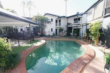 Coffee House Apartment Motel