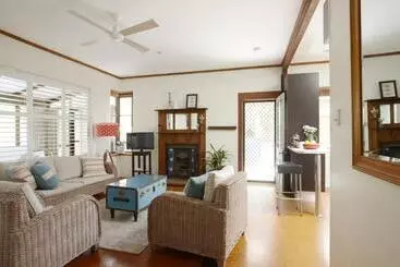 リゾートホテル Garden Burees