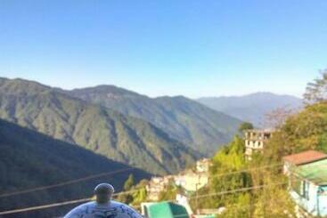 Bed and Breakfast Sunshraya Homestay