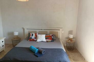 مبيت وإفطار Chambre A Bizanet