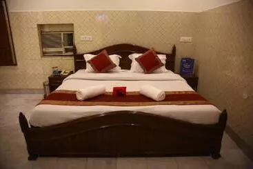 Отель City Plaza 7