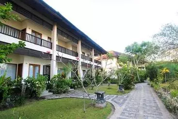 Otel Puri Sari Beach