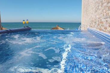 Отель Vallarta Shores Beach