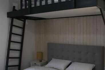 هتل Cozy Rooms Toplita