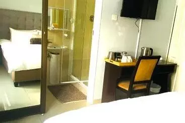 Bed and Breakfast Infinity Bnb Gaborone