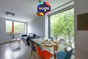 هتل آپارتمان Yugo Explore   Broadstone Hall