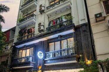 Yr Hotel & Apartments