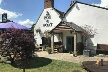 Hotelli Fox And Goat