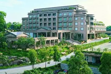 בית מלון כפרי Fontainebleau