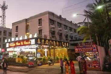 Saish Hotel Shirdi