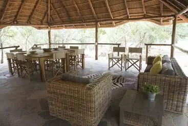 فندق Zebra Nature Reserve