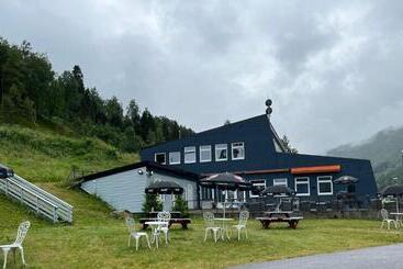 Hotel Eidsdal Rest House