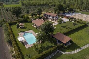 Отель Family Farm Soc. Agr. A R.l