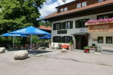 Bed and Breakfast Goldiger Hirsch