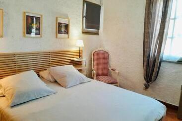 민박 Le Mas Des Lavandes