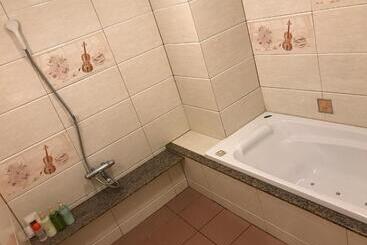 Hotel Aura Resort Iga