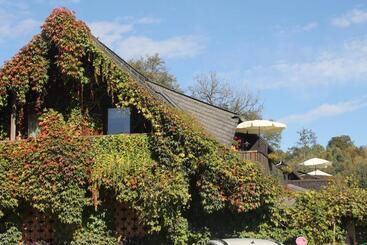 فندق Und Freizeitanlage Rauch Hof