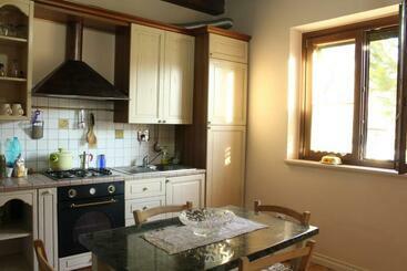 مبيت وإفطار Villa Patrizia