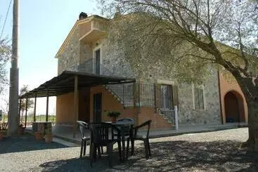 هتل Agriturismo Le Querci