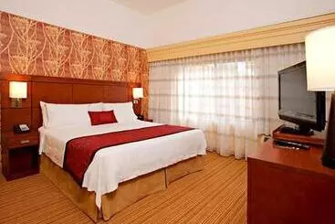 בית מלון כפרי Courtyard By Marriott Troy