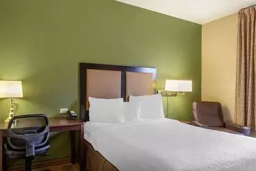 Hotel Mainstay Suites Chicago Hillside