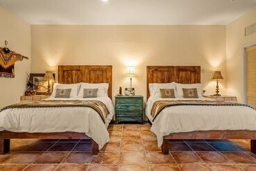 فندق Tubac Country Inn