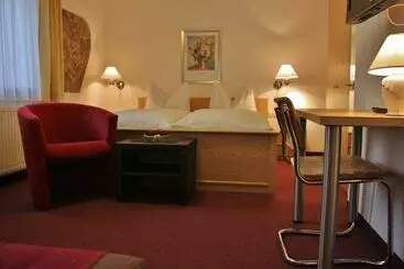Gasthof Pension Zum Haugstein   Familie Eder