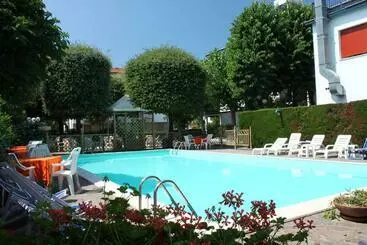 ホテル Garden B&b