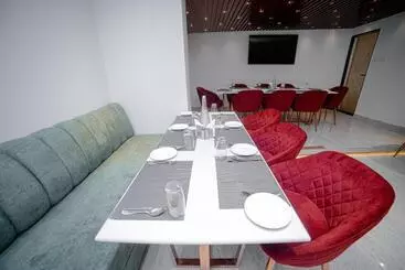 Hotel Pearl Courtyard