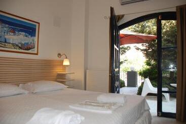 Aparthotel Marina Sahil