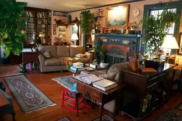 تختخواب و صبحانه Simmons Homestead Inn