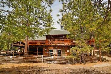 هتل Idyllwild Rv Resort Caravan Park