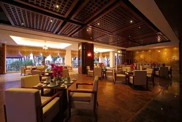 Hotel Ramada By Wyndham Wanning Resort