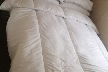 קוטג'' Lovely 2 Bed Caravan In Walton On The Naze