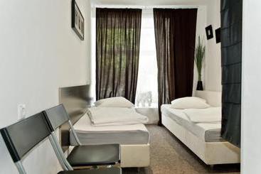 A La Russ Hotel Hostel