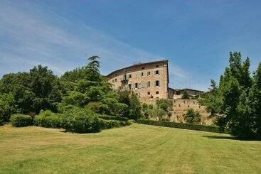 مبيت وإفطار Castello Di Sovicille