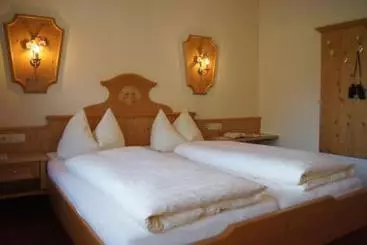 住宿加早餐  Alpina Pension