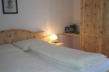 茅舍 Bauernhof Vorderbaernau